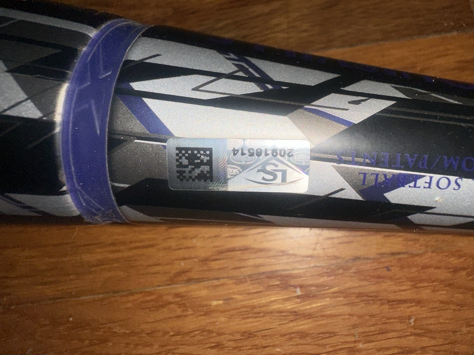 2024 Lousiville Xeno 33 Drop -10 Fastpitch Softball Bat