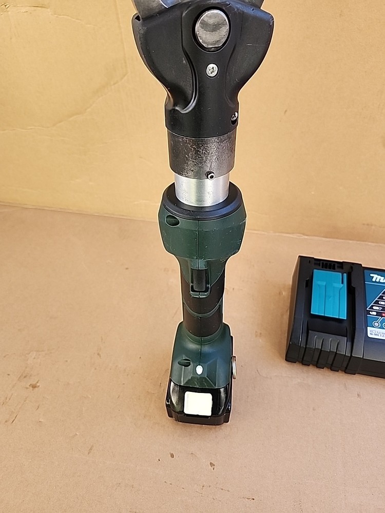 Greenlee Gator 18V ESC35X Cable Cutter