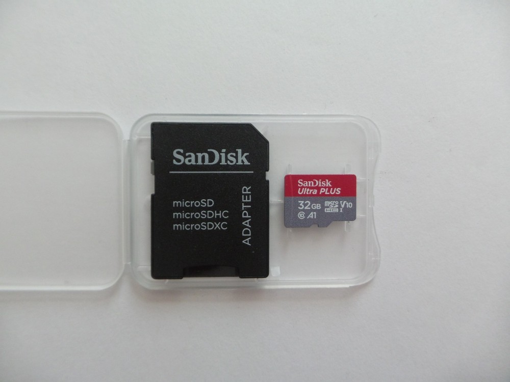 Sandisk Ultra Plus 32GB microSDXC Memory Card With Adapter Class 10