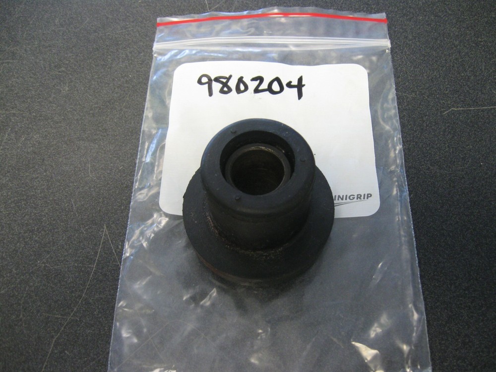Johnson Evinrude OMC 0980204 Rubber Mount J242