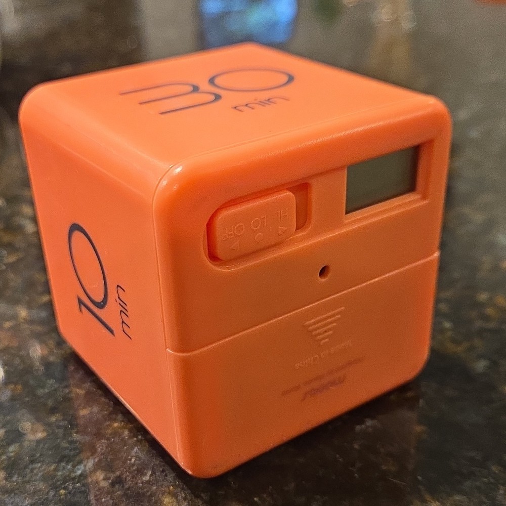 MOONS Orange Digital Timer Cube with Digital Display, Countdown, Adjustable