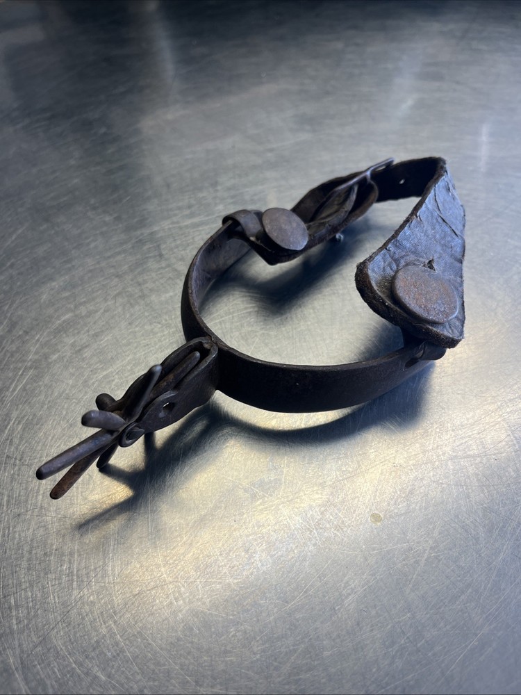 Vintage Western 8 Point Spur Leather Strap