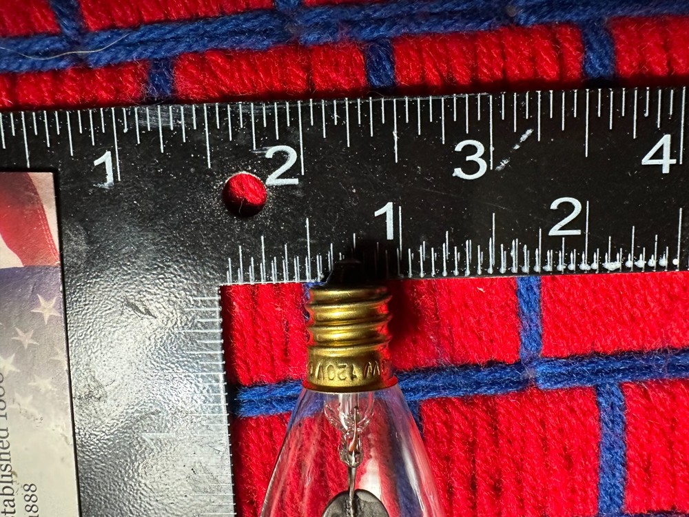 BOXof9 FLICKER FLAME LIGHT BULB E12 candelabra base flickering 3W candle neon C7
