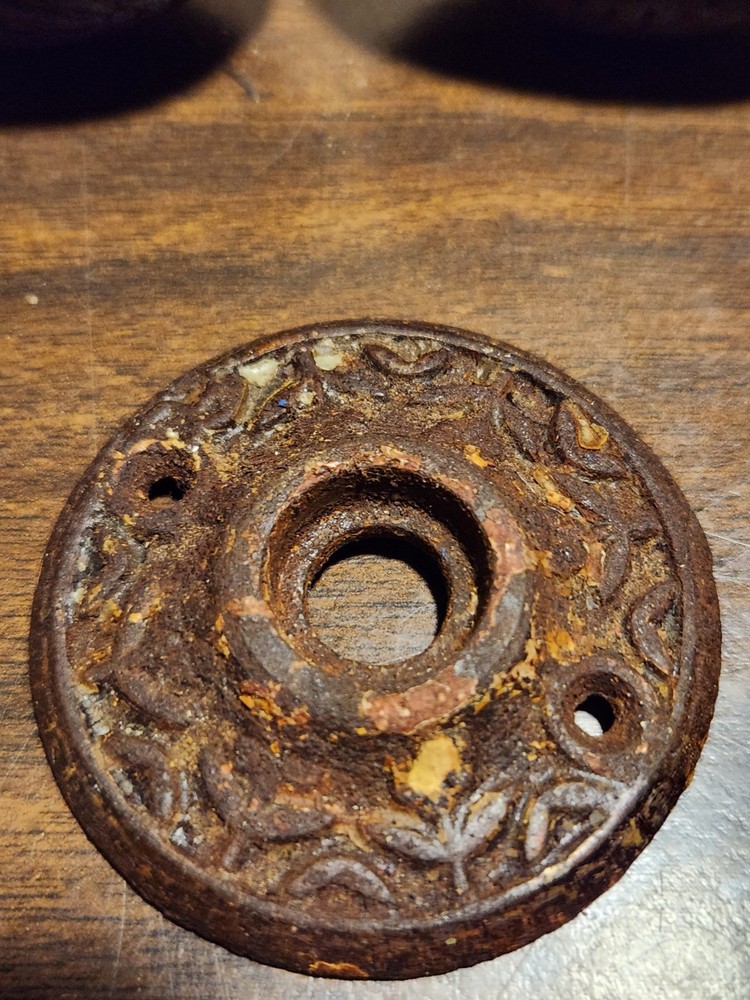 3 antique assorted metal door knobs .whimsical Victorian patterns + 2 knob escus