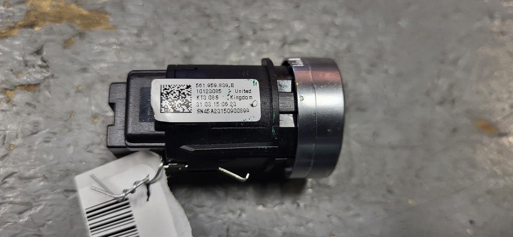 VOLKSWAGEN PASSAT Start Button Switch 561 959 839 B