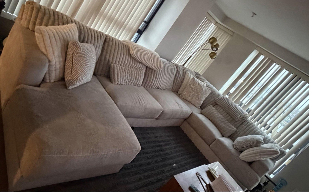 Bob's Sofia Gray 159'' 4-Piece Left Chaise Sectional Sofa Polyester