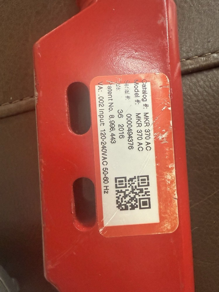 Specification for Obstruction Lighting Equipment