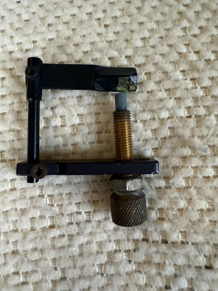 Pressure Plunger Slab Flipper Archery Rest