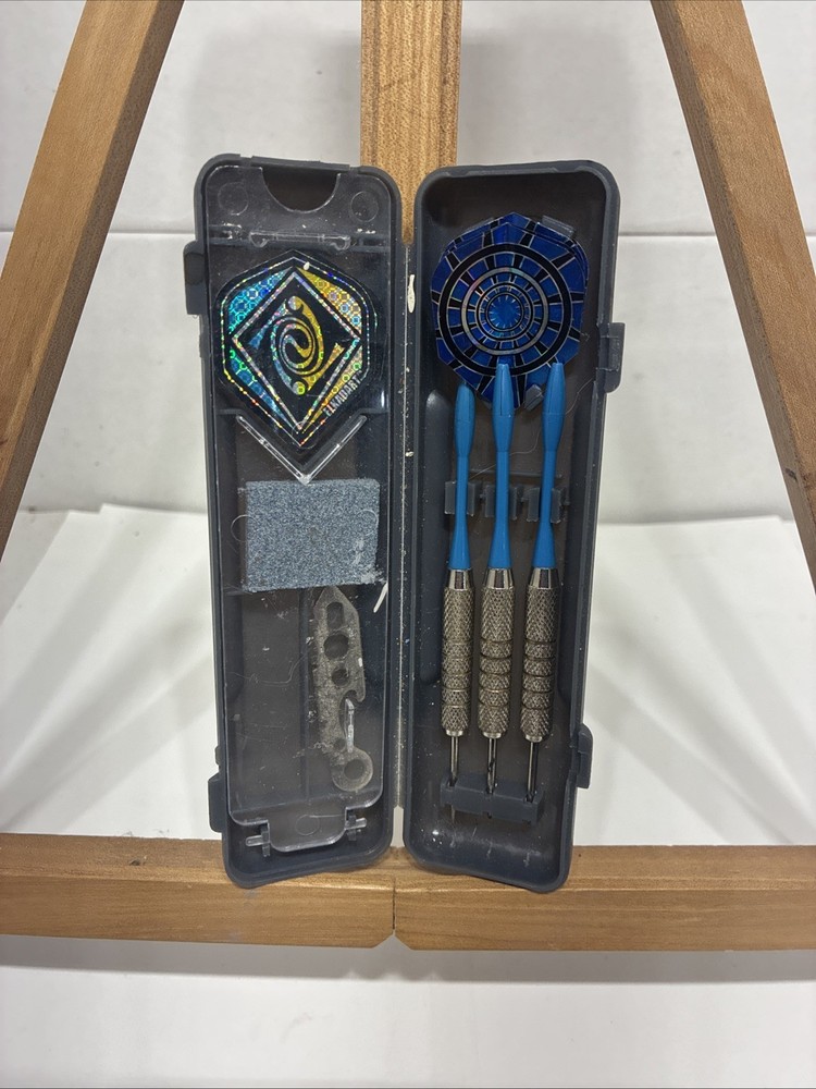 Fat Cat Dart Set 3 Pack Skull Black