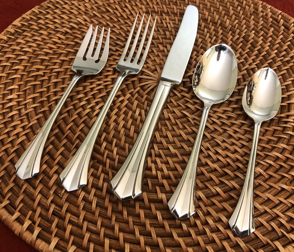 * ONEIDA - RUSHMORE - Deluxe - YOU CHOOSE - Stainless Flatware Silverware *