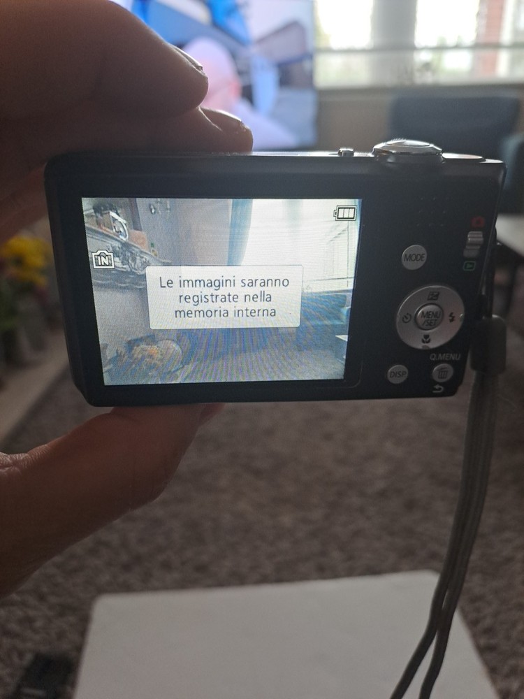 Panasonic Lumix DMC-FS14 Digital Compact Camera 14mp Black Tested Charger