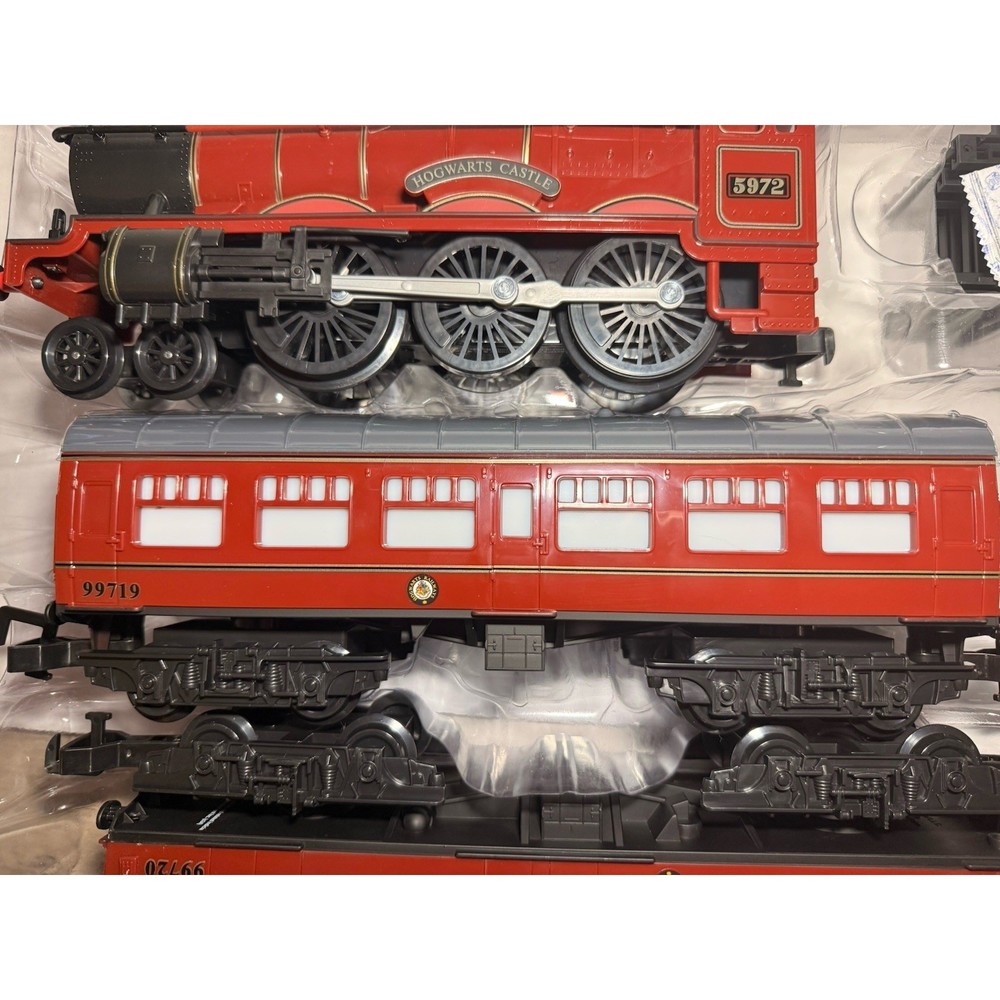 Hogwarts Express Ready-to-Play Train Set w/ Bluetooth New Large Wizarding World