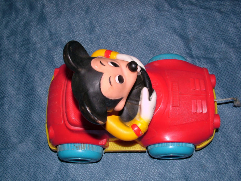 VNTGE KOHNER 1973 WALT DISNEY MICKEY MOUSE CAR PULL TOY