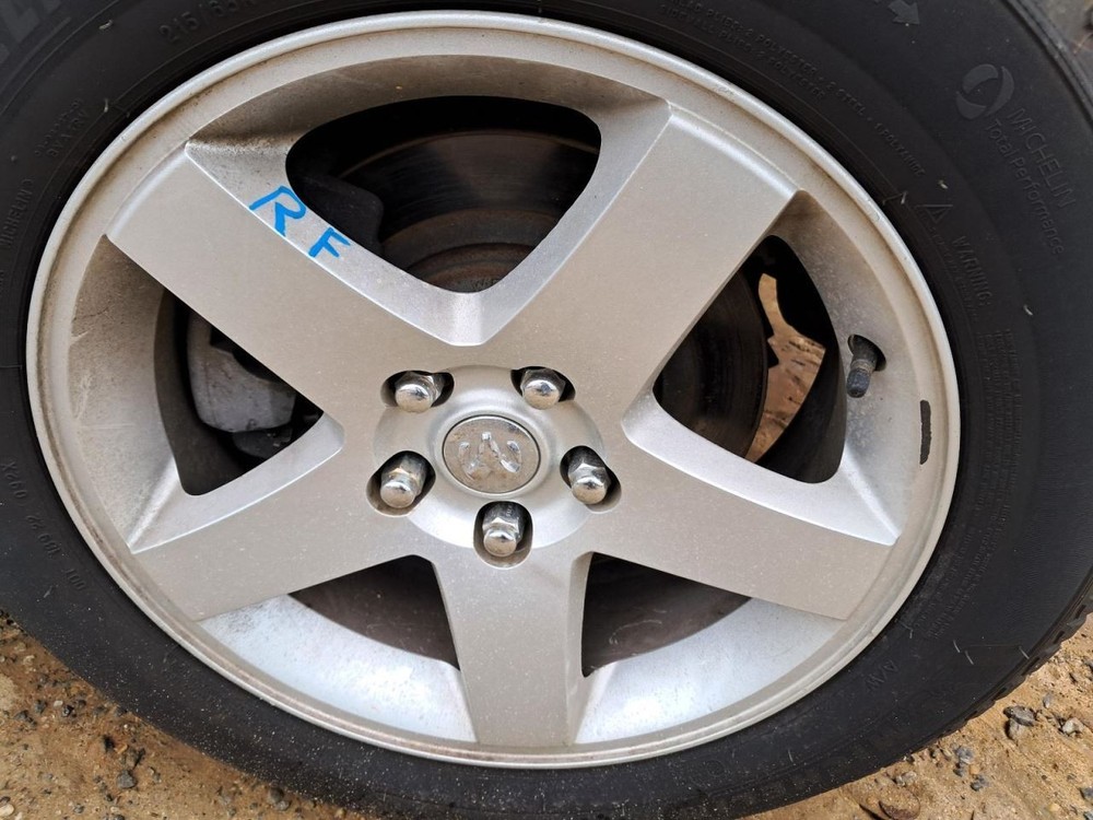 CHALLENGE 2010 Glove Box 4805321