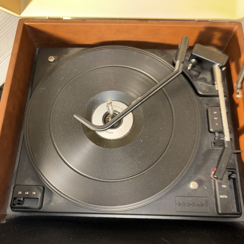Crosley Stack-O-Matic CR84 3 Speed Record Player ~ Good Condition