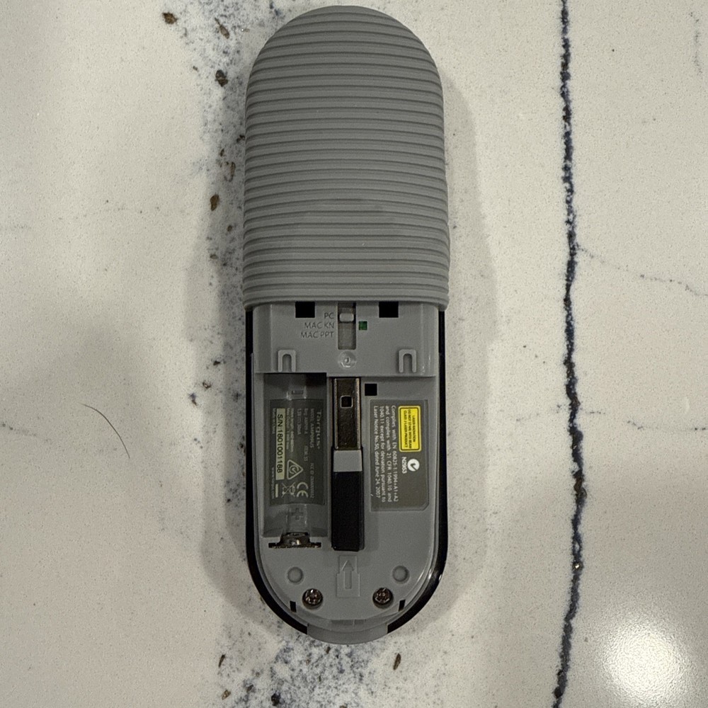 Targus AMP09-US Wireless Multimedia Presentation Presenter Remote + Receiver