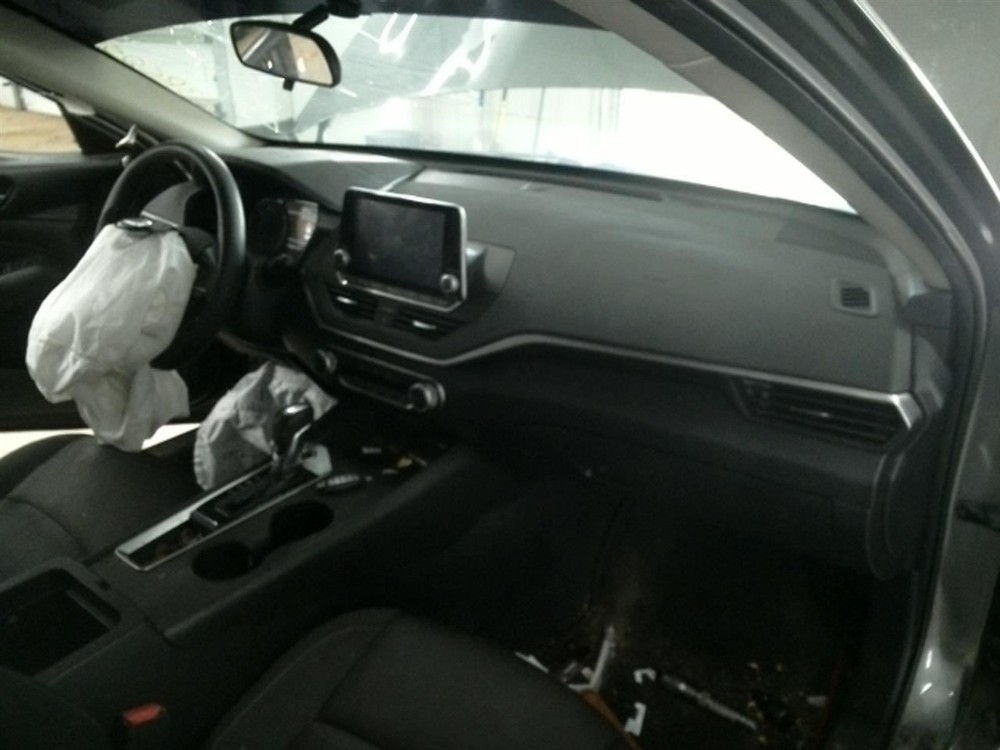 ALTIMA 2020 High Mounted Stop Light 104820431