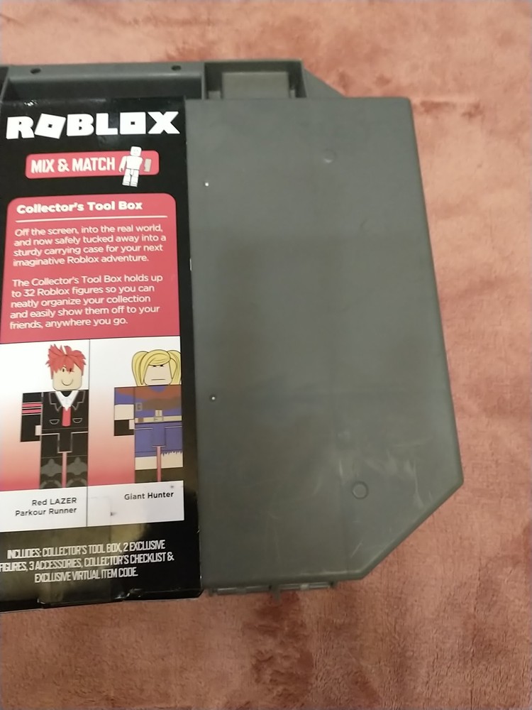 Roblox Collector's Tool Box Carry Case Holds 32 Figures Virtual Item Code Lazer