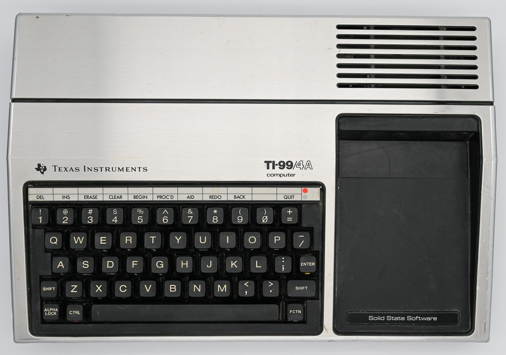 Texas Instruments Ti-99/4A Vintage Home Computer Untested, console only