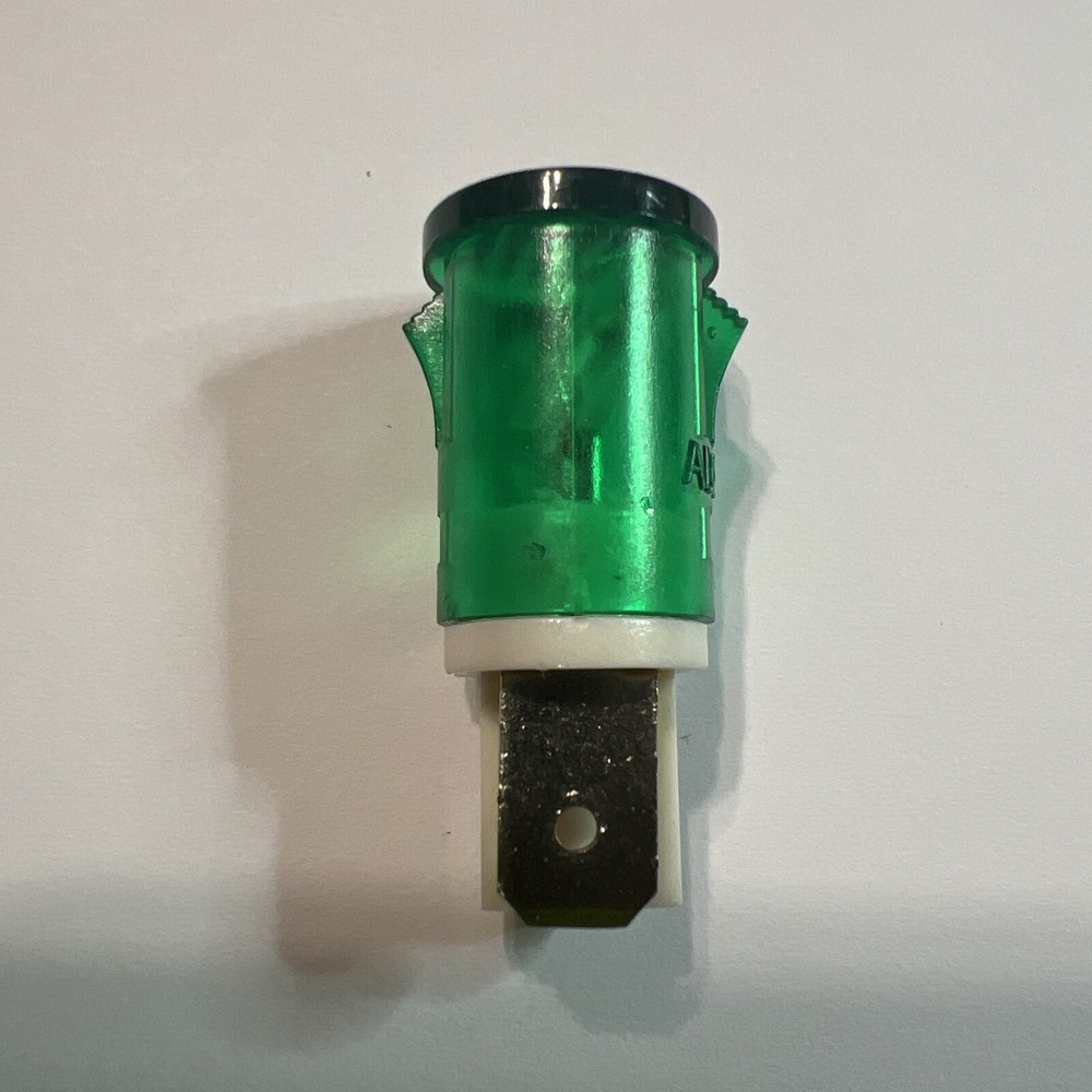 New Green Indicator Light 125V .3W 1/2" Mount