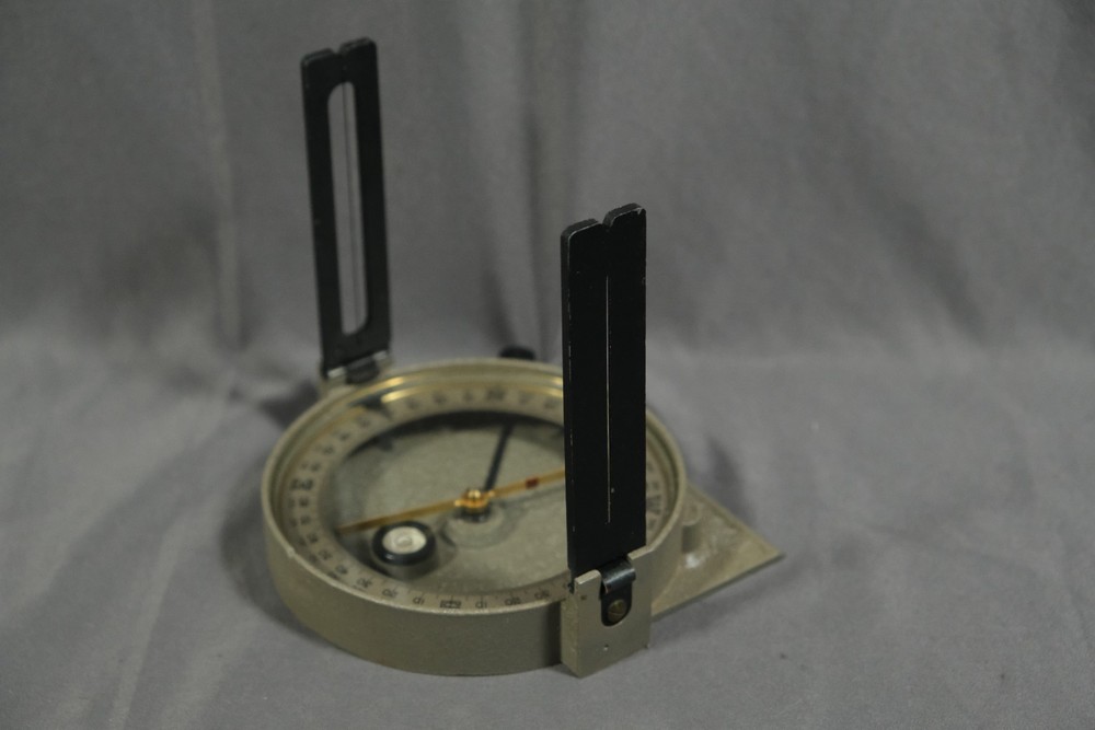 Vintage LEUPOLD Forester Compass with Leather Case