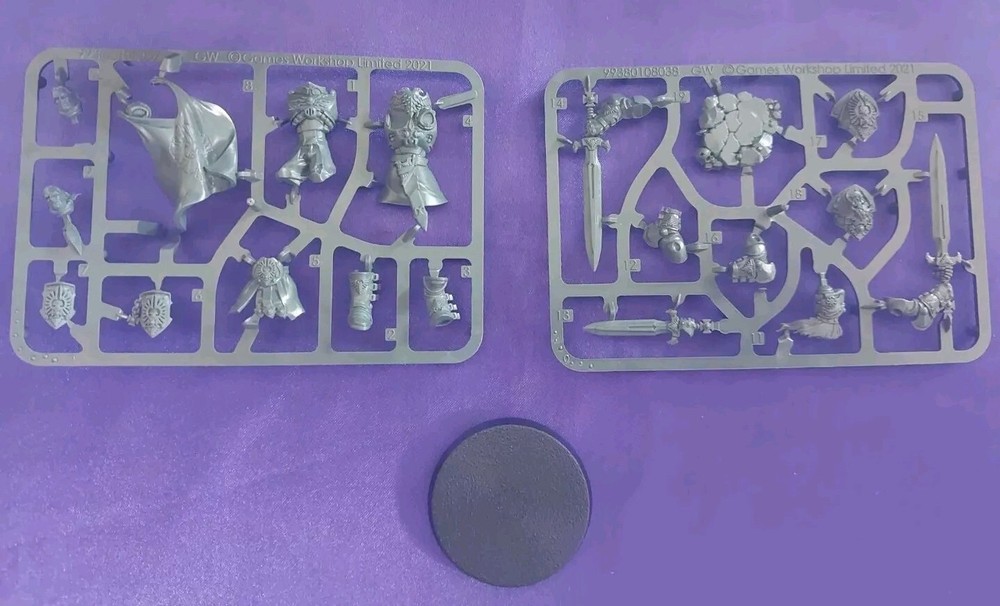 Warhammer 40K - Adeptus Custodes - Blade Champion, NEW