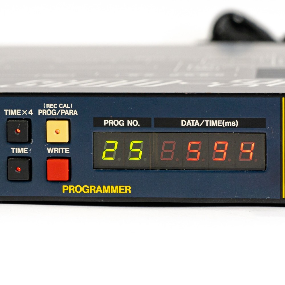 Korg SDD-2000 SDD2000 Sampling Digital Delay Effect Processor Rackmount