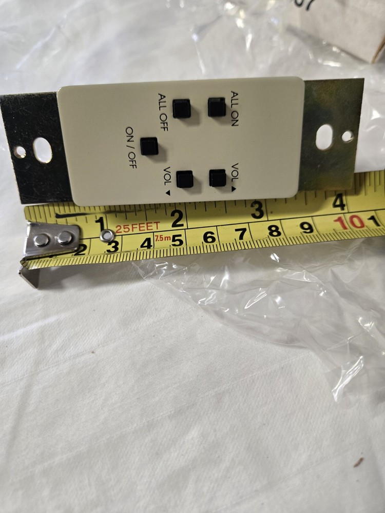 Niles RP6 Wall Mount Remote Control Keypad Bone Color