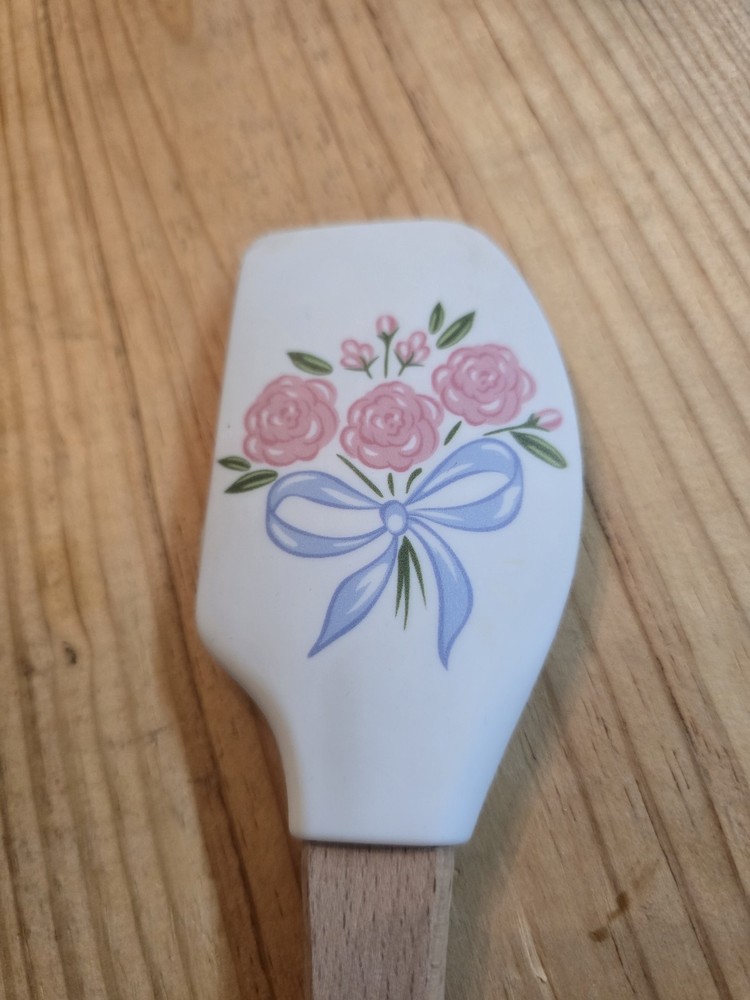CVC Floral Measuring Spoon with Conversion Chart, Wood & Plastic, Multicolor