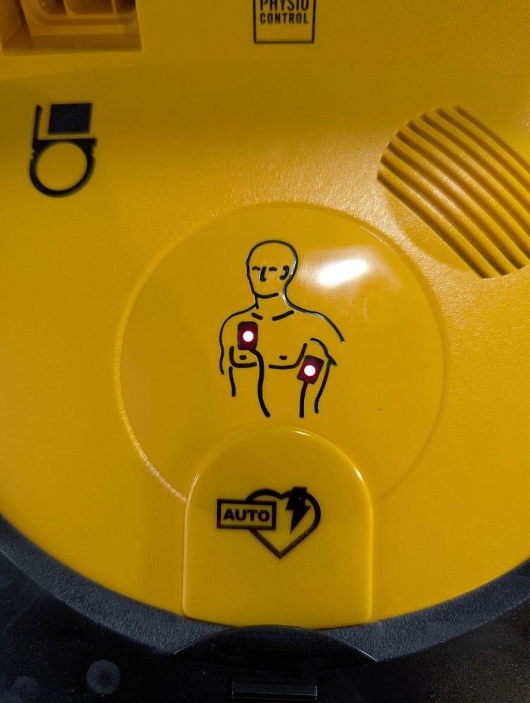 LIFEPAK CR PLUS