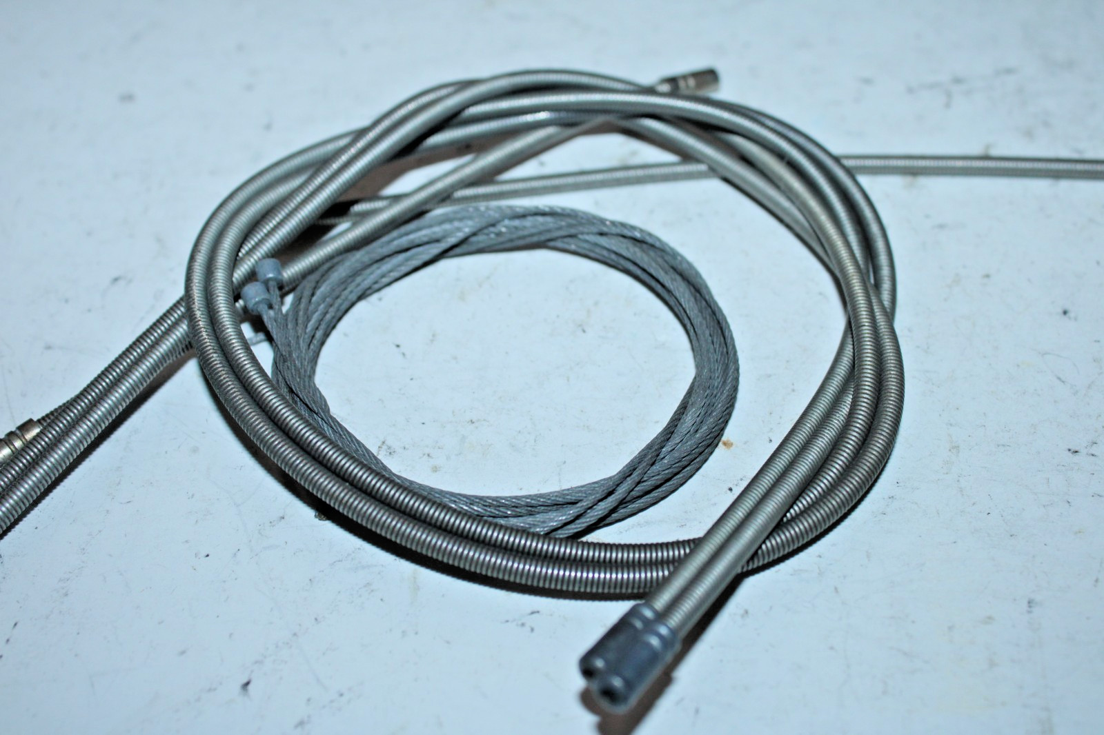 Vintage Suntour Aluminum Bike Housing Cable & Cable Guides 180cm Gray Touring :)