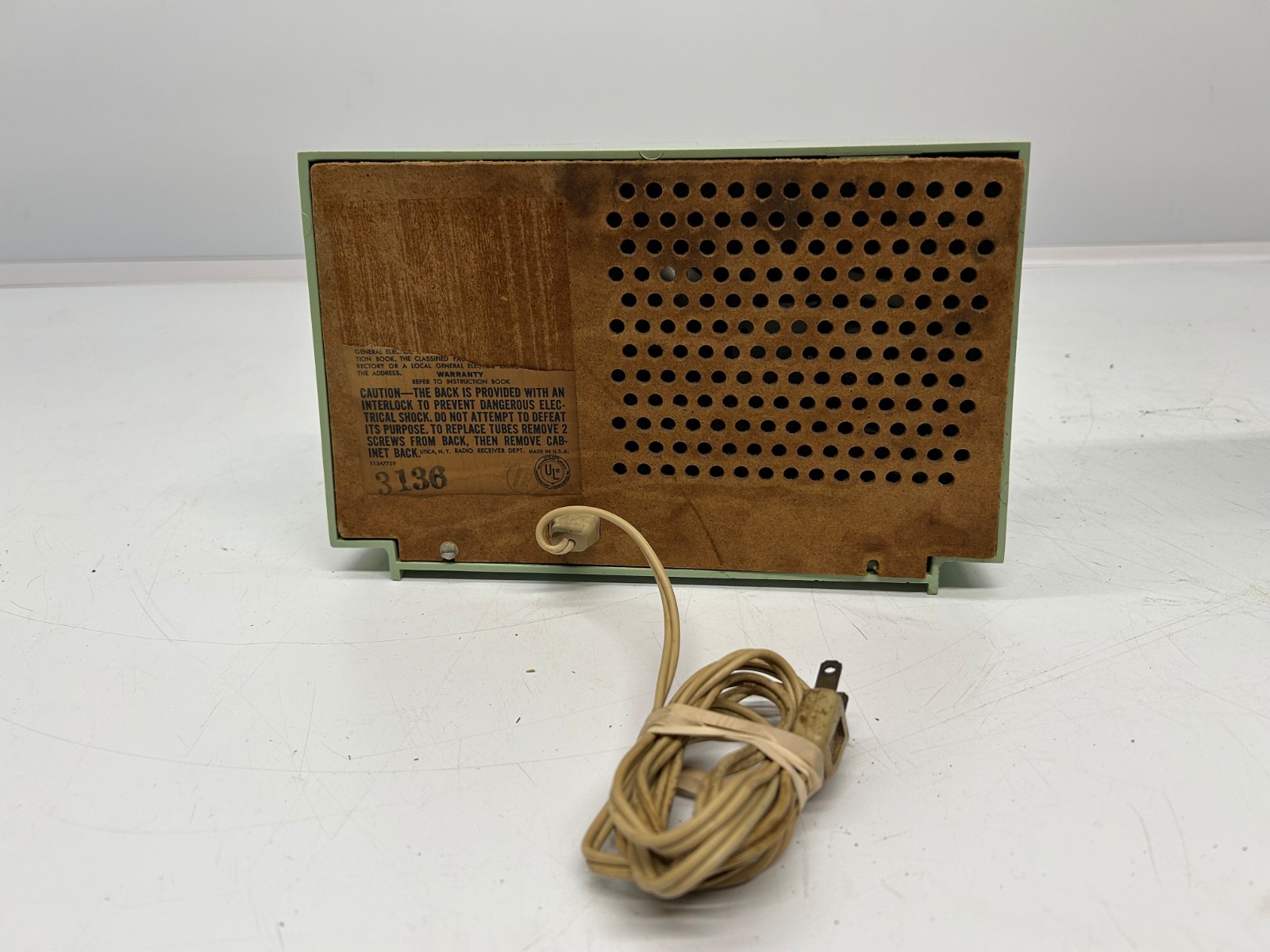 Vtg General Electric Maybe T-103A Mint AM Tube Radio MCM Powers On As Is