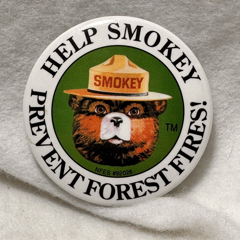 Vtg Help Smokey Prevent Forest Fires! Pinback Button NFES #92028 Advertising