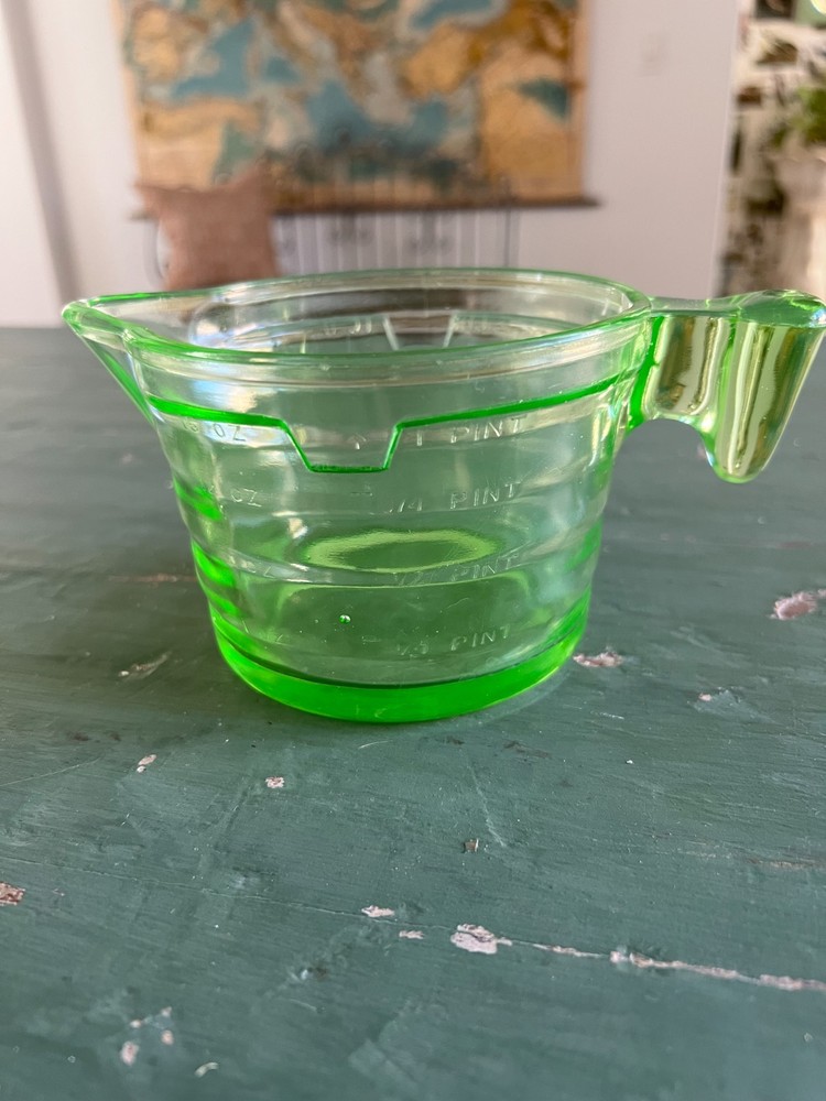 Green Uranium Depression Glass Measuring Cup