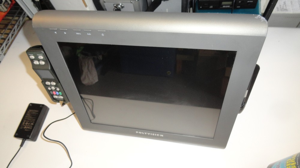 PolyVision Walk-and-Talk IP-17 Interactive Panel with Remote and Pen