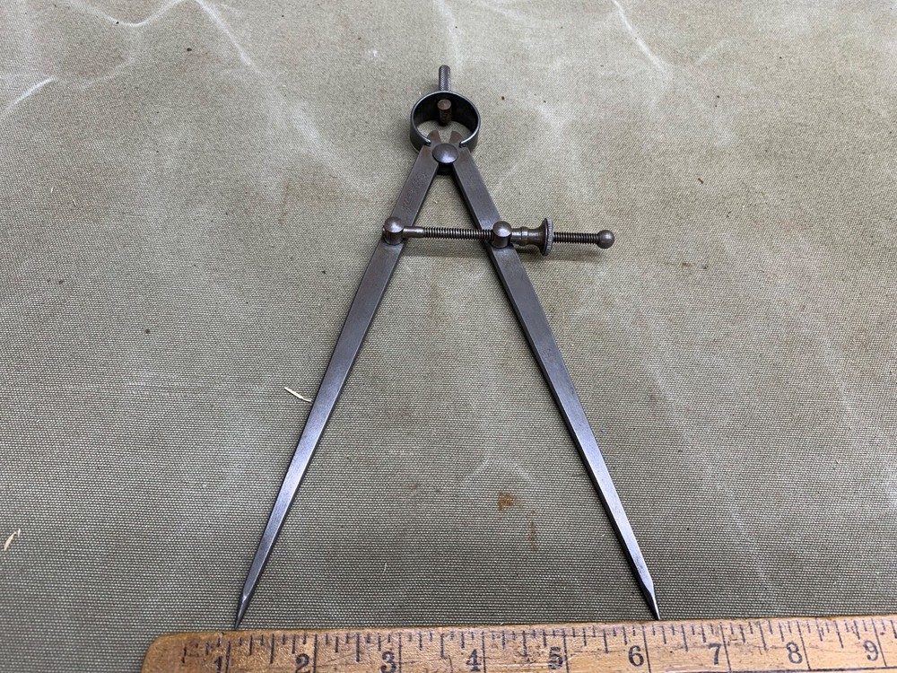 MOORE & WRIGHT 10" SCREW ARM COMPASS