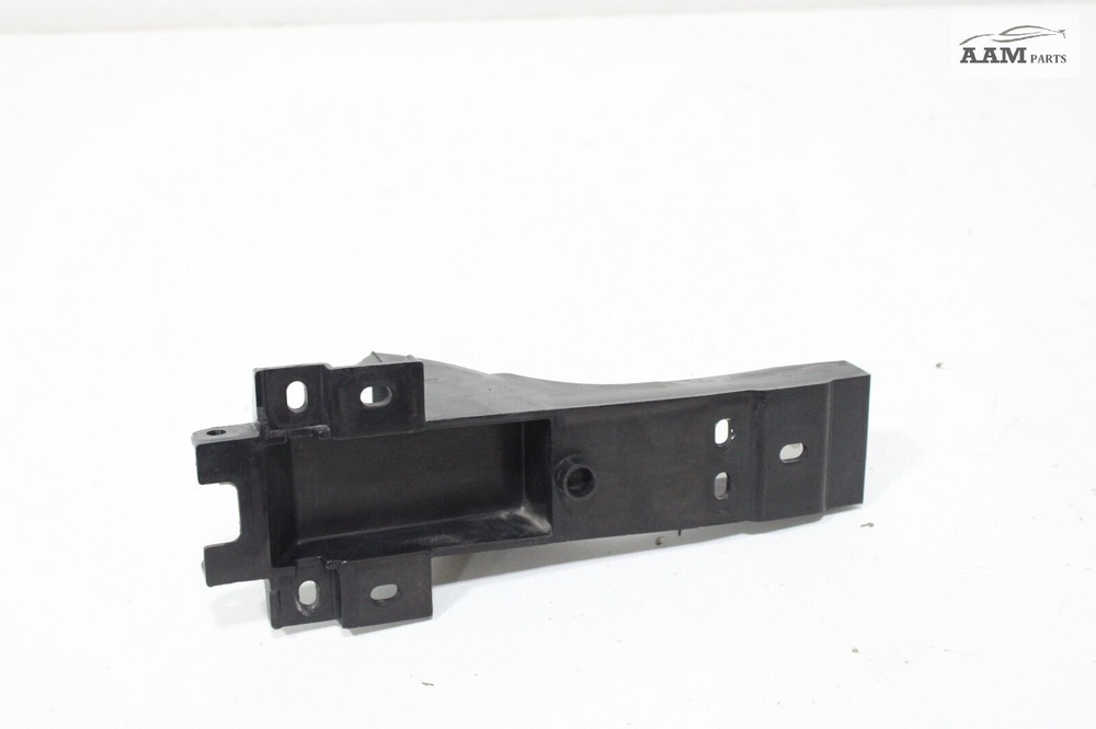 2018-2024 FREIGHTLINER CASCADIA FAIRING PANEL BRACKET SUPPORT OEM