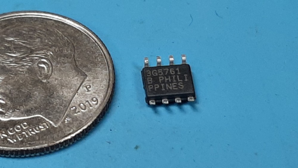 (5 PCS) AT68558B, 68558B ATMEL SOIC 8 PIN