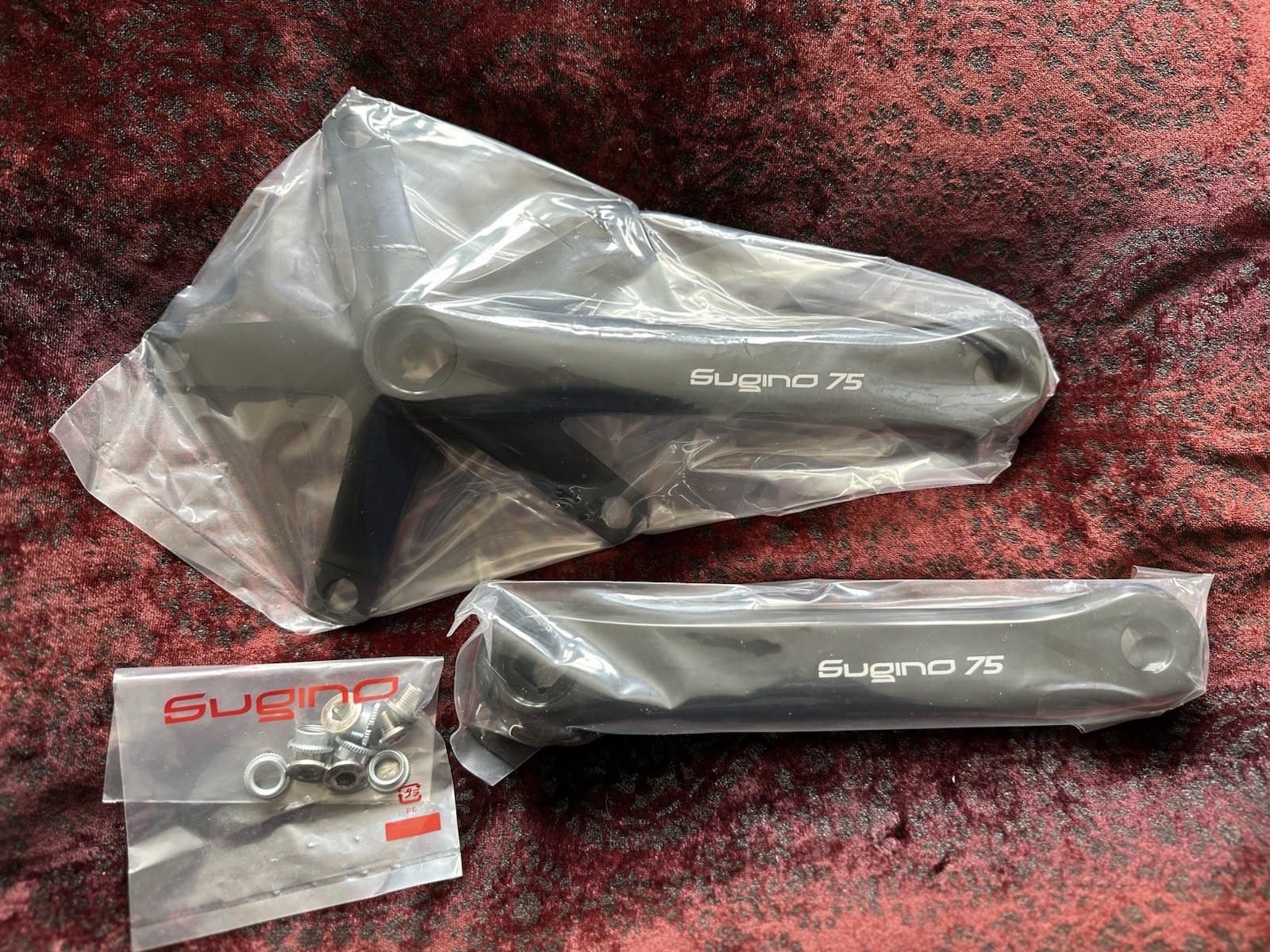 NIB Sugino SG75 Crankset 165mm 144bcd w/ Chainring Bolts Black *Track* NJS