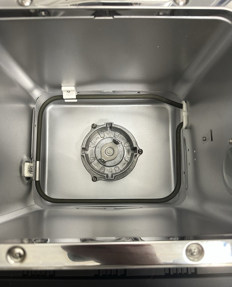 Breville Custom Loaf Bread Maker Automatic Fruit Nut Dispenser