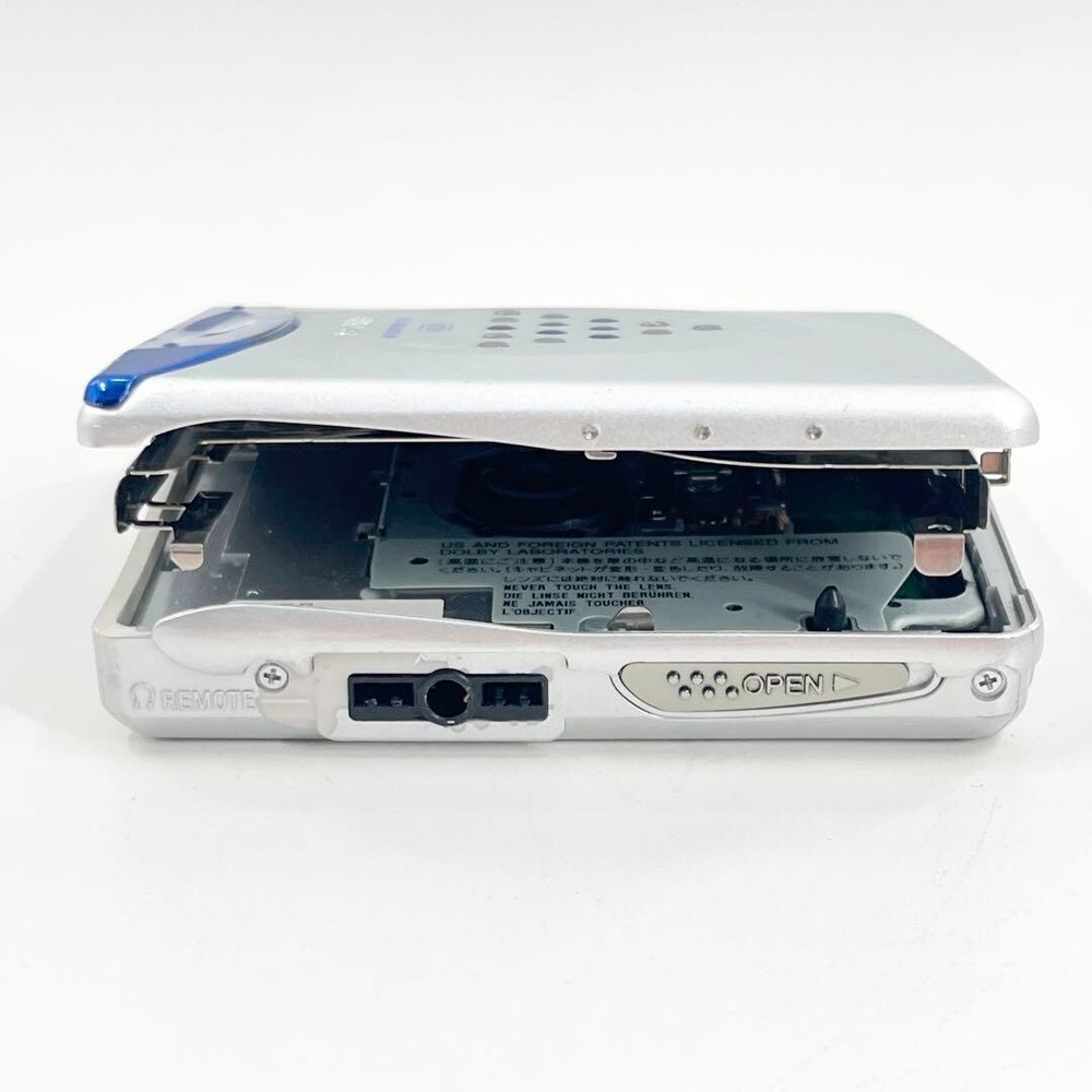 Sharp MD-ST70 Portable Mini Disc Player Blue Good
