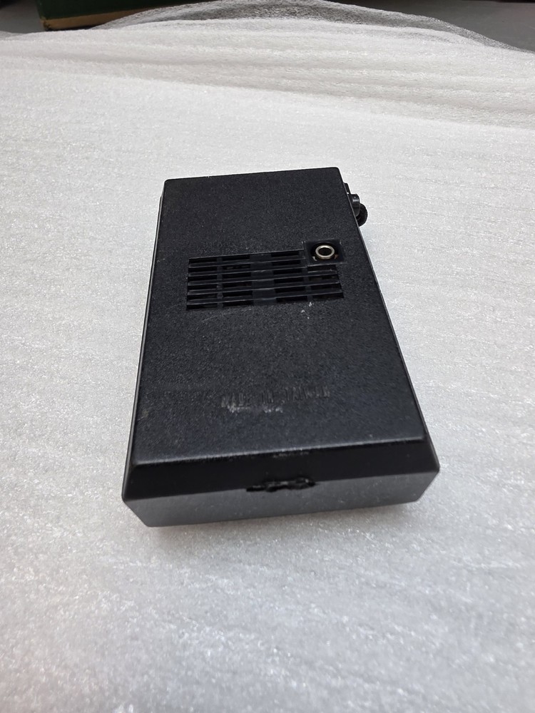 General Electric Solid State Black AM Radio