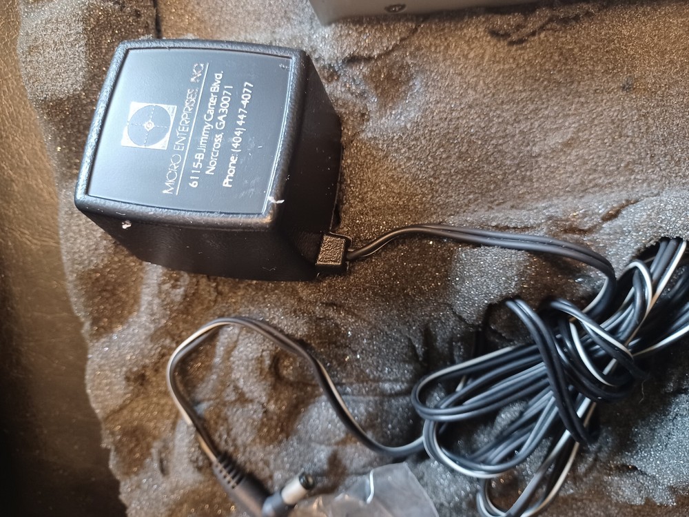 Micro Enterprises OPTISPEC FM1108 Fiber Microscope Unit w/case, power supply