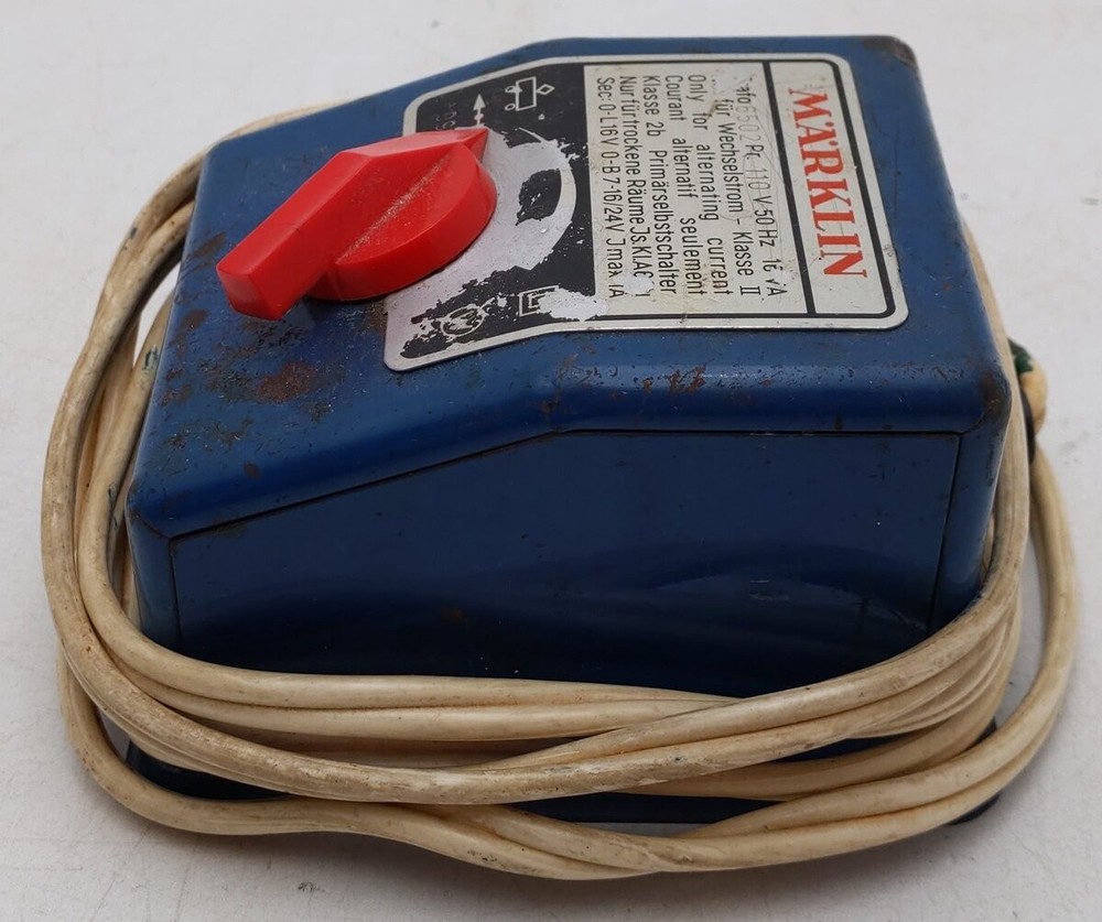Marklin 6502 HO Scale 110 Volt Transformer/Box