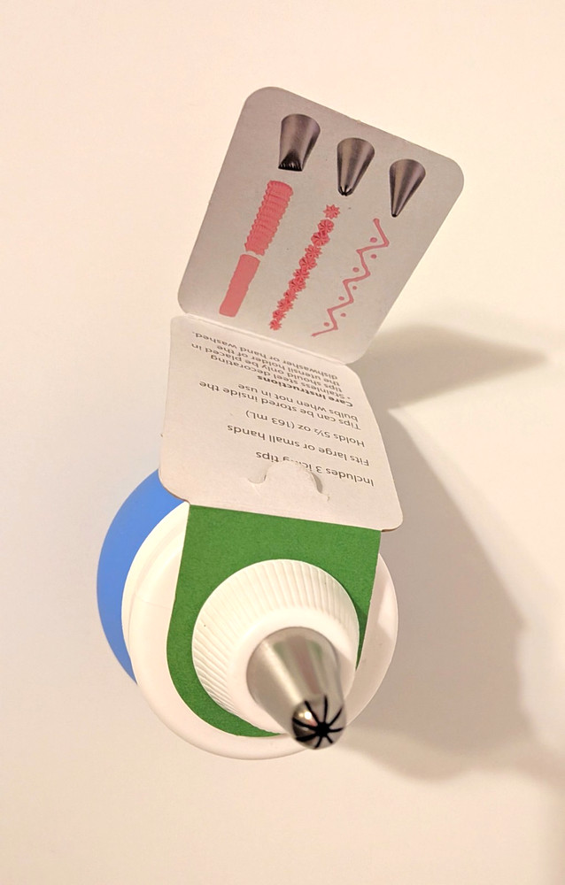 Progressive Prep Works Decorating Bulb Blue with 2 Extra Tips