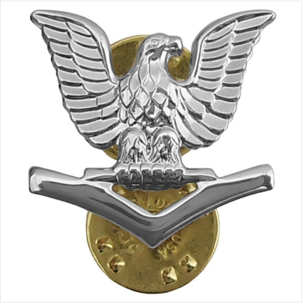 GENUINE U.S. NAVY COLLAR DEVICE: E4