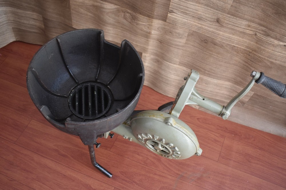Blacksmith's Forge with Hand Blower Blacksmith Vintage Style Coal Forge Furnace
