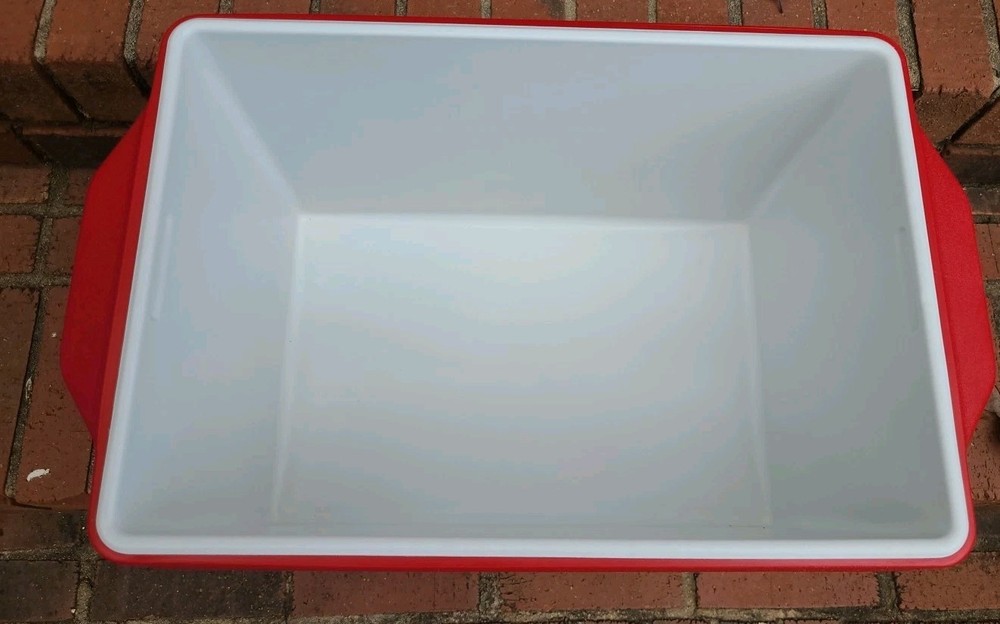 Coleman Party Stacker Cooler Red Model 9223 Stackable Ice Chest Box 48 Cans