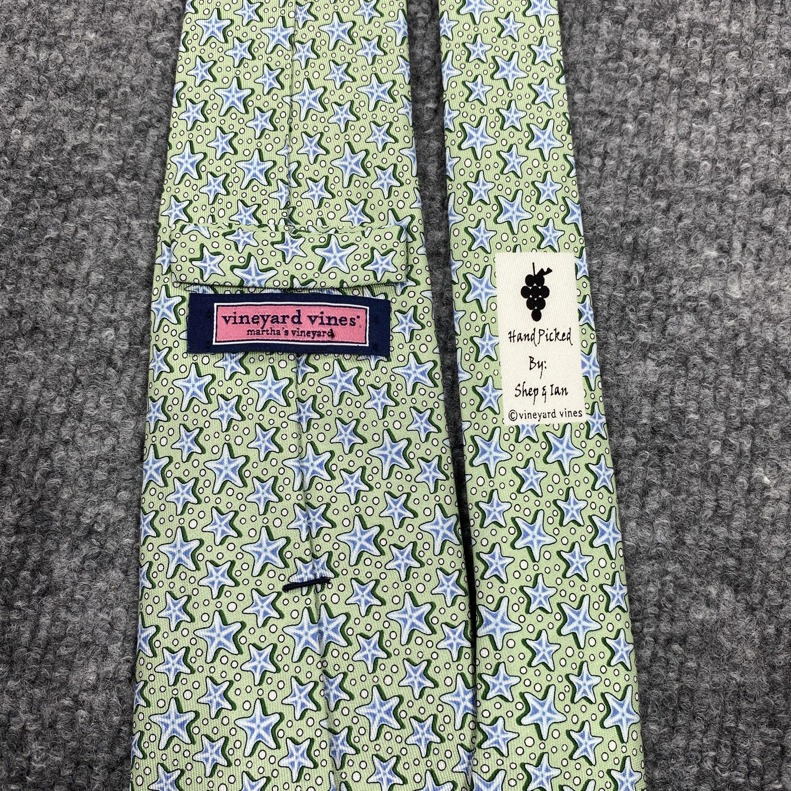 Vineyard Vines Tie Boys Youth Green Star Geometric 100% Silk Necktie USA