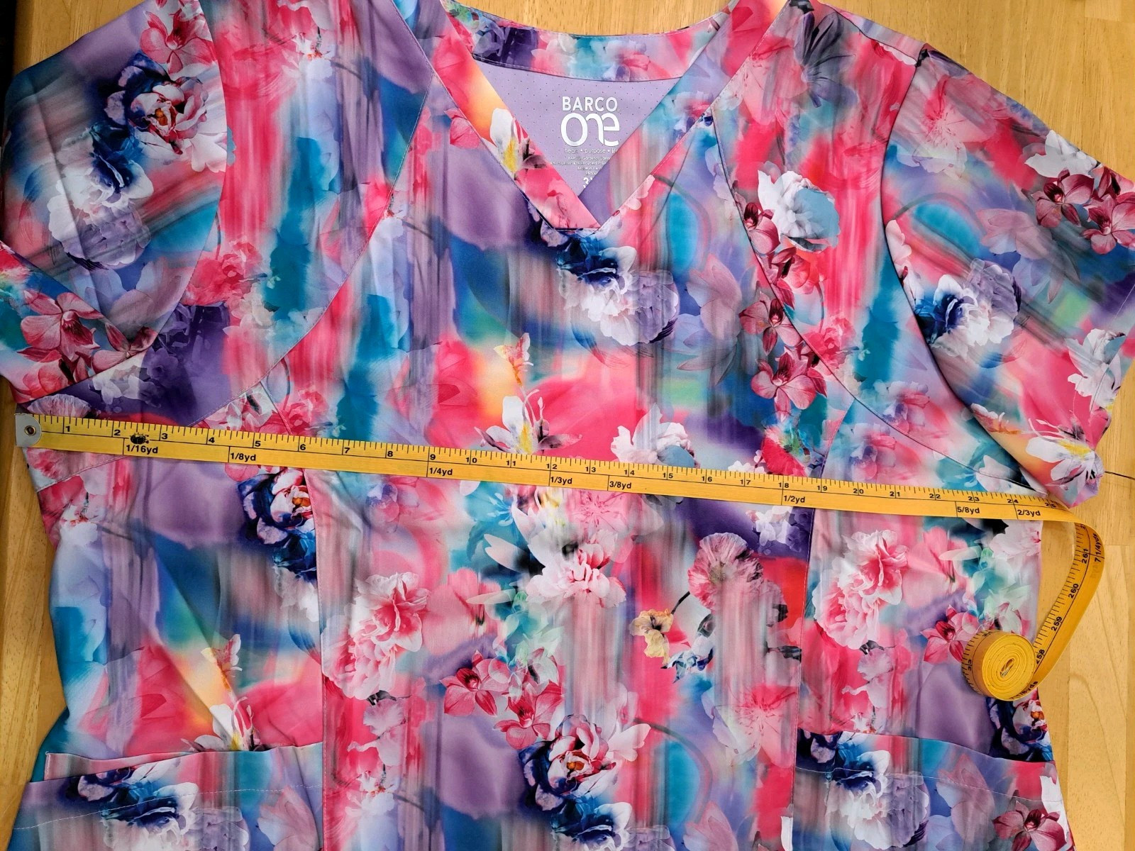Barco One Women's 3XL Multicolor Floral Nurse Medical Scrub Top NWT